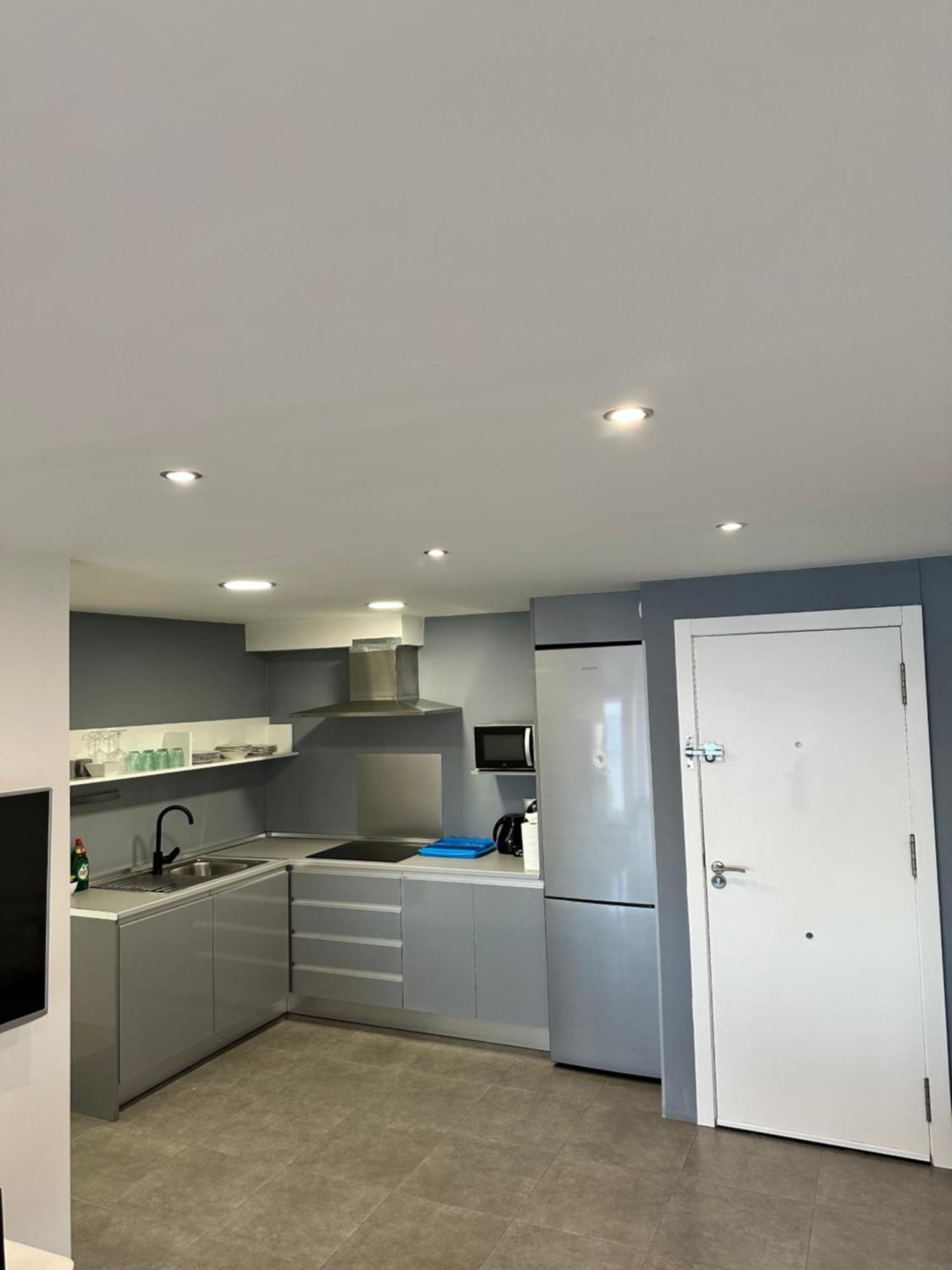 Lotus Apartment Аликанте Екстериор снимка