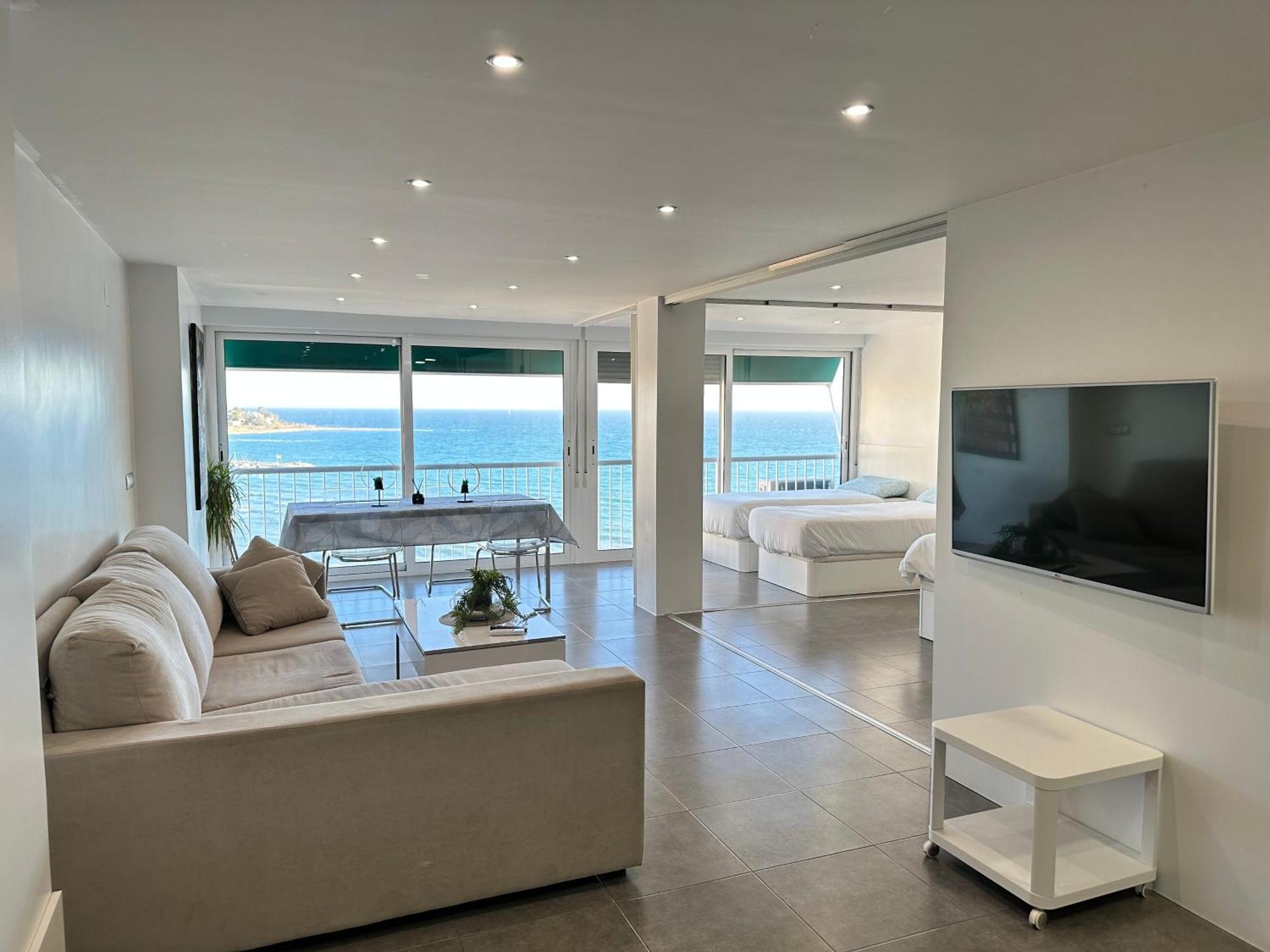 Lotus Apartment Аликанте Екстериор снимка