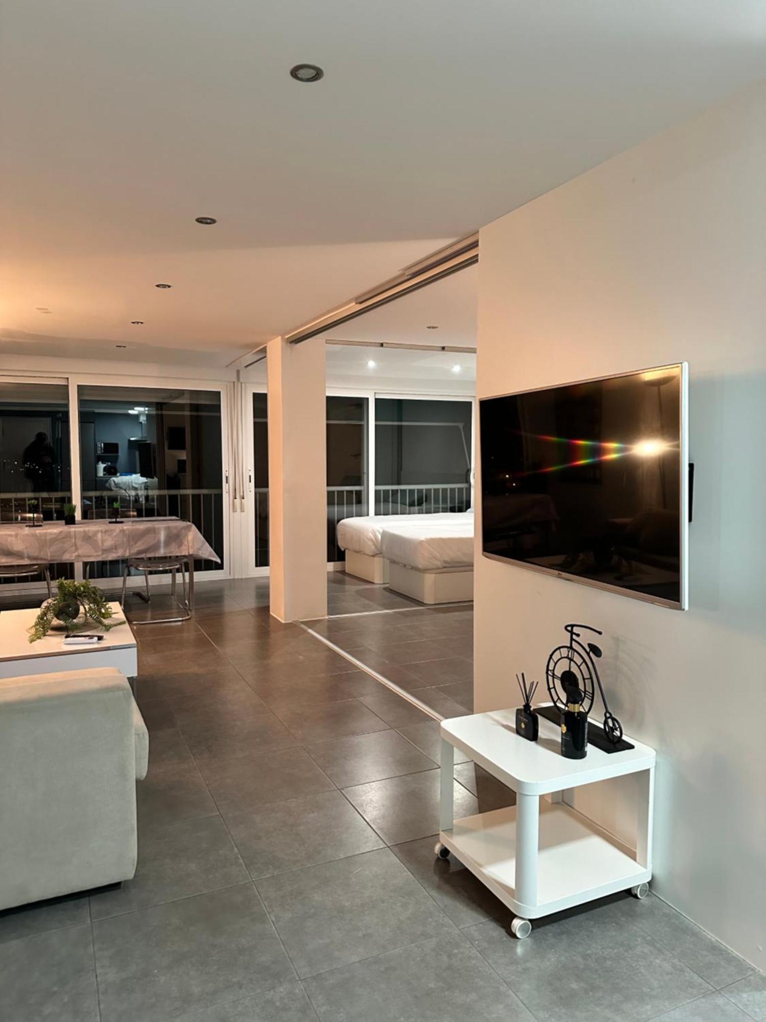 Lotus Apartment Аликанте Екстериор снимка